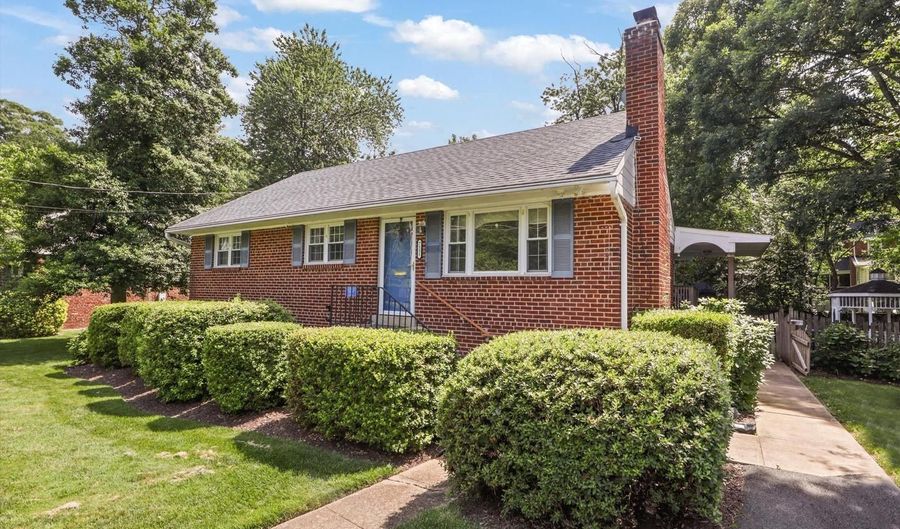 7131 MURRAY Ln, Annandale, VA 22003 - 6 Beds, 3 Bath