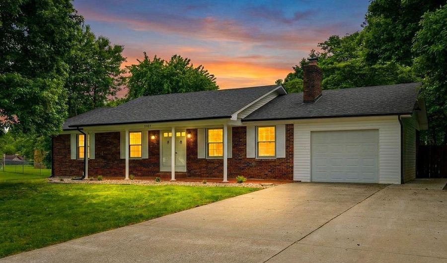 2707 Oakwood Dr, Bardstown, KY 40004 - 3 Beds, 2 Bath