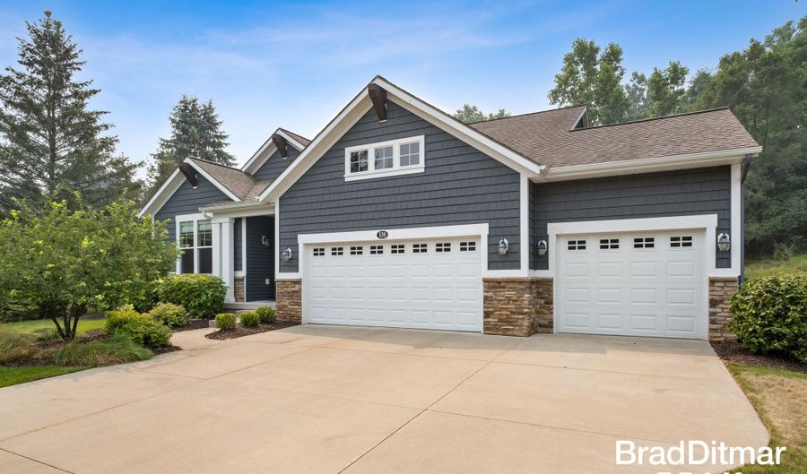 539 W Abbey Mill Dr SE, Ada, MI 49301 - 3 Beds, 3 Bath
