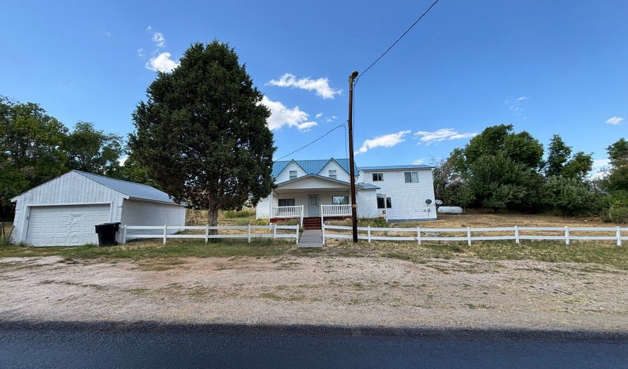 400 W Cyn, Bloomington, ID 83223 - 5 Beds, 2 Bath