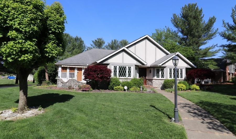 91 White Oak Dr, Batesville, IN 47006 - 2 Beds, 2 Bath