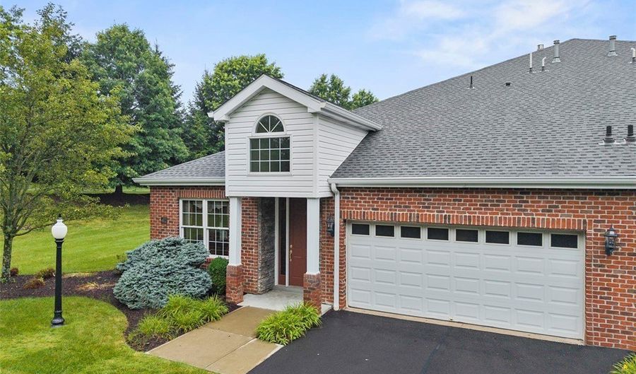 402 Providence Ct, Adams Twp., PA 16059 - 2 Beds, 3 Bath