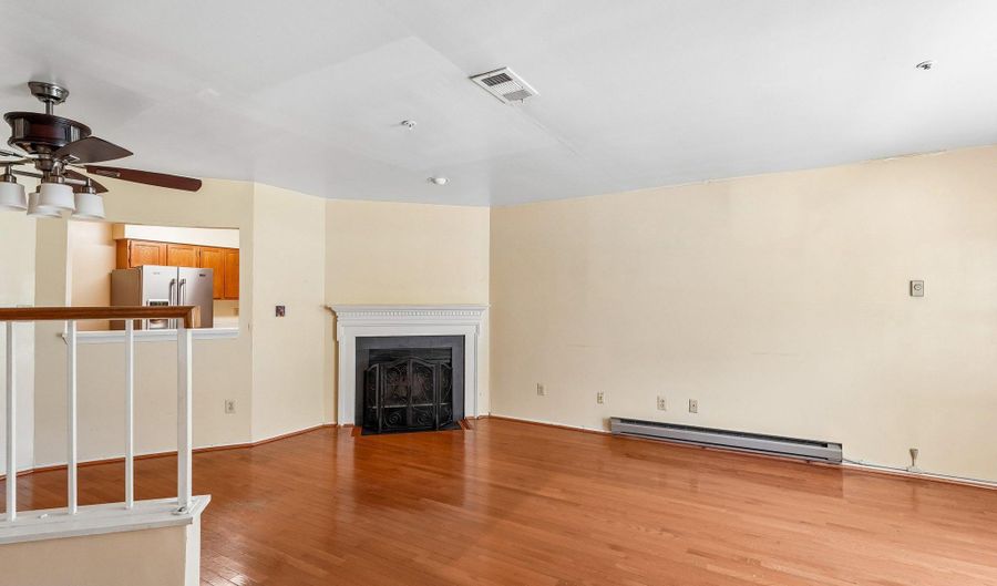 4851 BROOKSTONE Ter 23, Bowie, MD 20720 - 3 Beds, 3 Bath