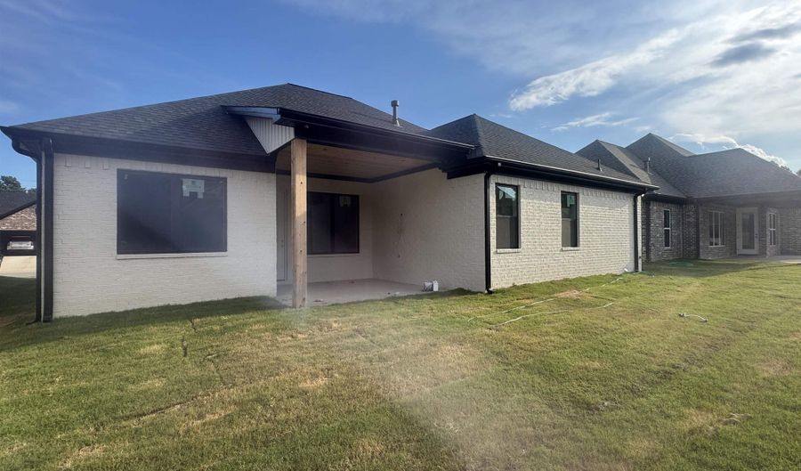 3892 SPENCER CROSSING Dr, Benton, AR 72019 - 4 Beds, 2 Bath