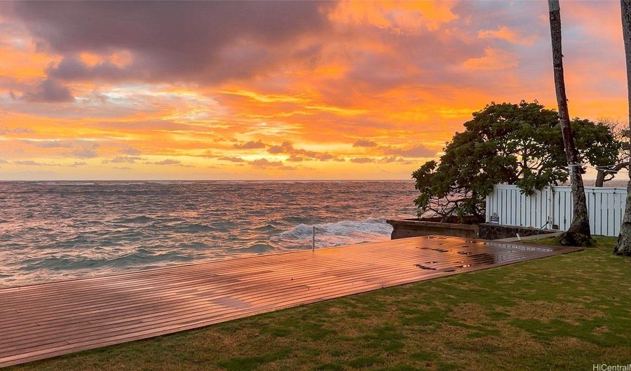 53-853 Kamehameha Hwy, Hauula, HI 96717 - 4 Beds, 4 Bath