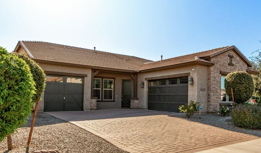 3821 E POWELL Pl, Chandler, AZ 85249 - 4 Beds, 3 Bath