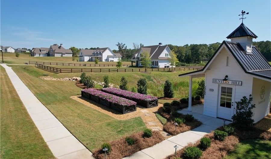 6050 Hunters Hill Ln, Auburn, AL 36830 - 5 Beds, 4 Bath