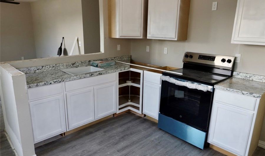 503 Oliver St, Alice, TX 78332 - 1 Beds, 1 Bath