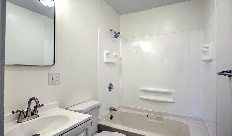 68 Division St 3, Lincoln, RI 02838 - 3 Beds, 1 Bath