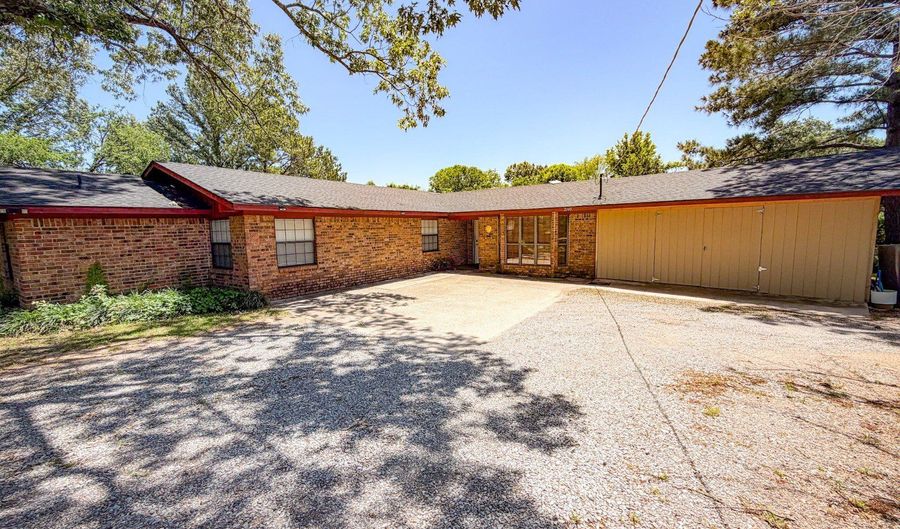 2140 W Boggy Depot, Atoka, OK 74525 - 3 Beds, 2 Bath