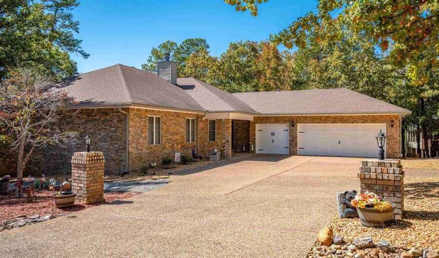 5 Sanchez Cv, Hot Springs Village, AR 71909 - 3 Beds, 3 Bath