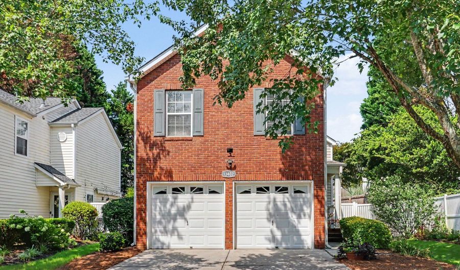 13402 Harpley Ct, Alpharetta, GA 30004 - 3 Beds, 3 Bath