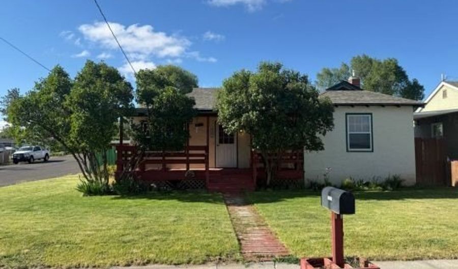 1101 W 4th St, Alturas, CA 96101 - 2 Beds, 1 Bath