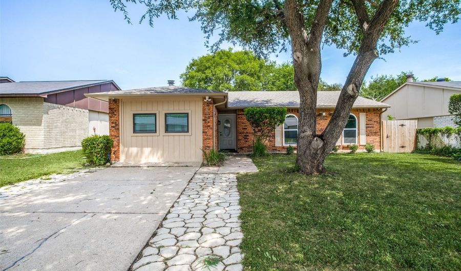 551 Hightrail Dr, Allen, TX 75002 - 3 Beds, 2 Bath