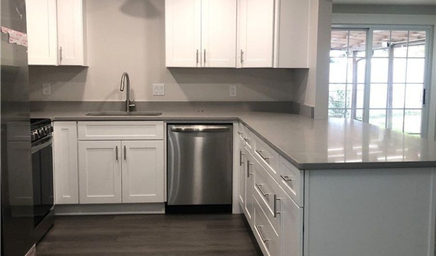 9097 Milford Dr, Cincinnati, OH 44067 - 4 Beds, 2 Bath