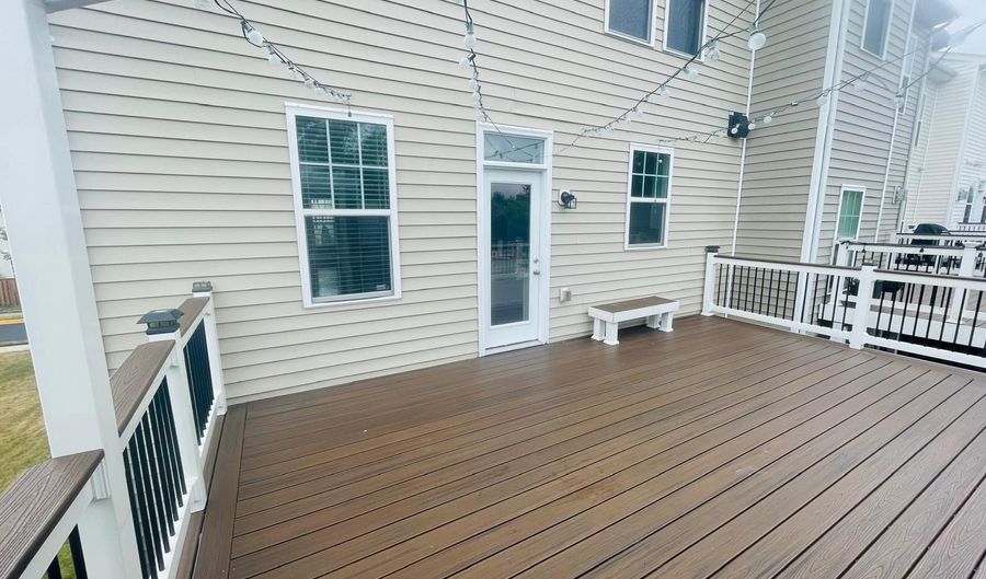 24677 CAPECASTLE Ter, Aldie, VA 20105 - 4 Beds, 4 Bath