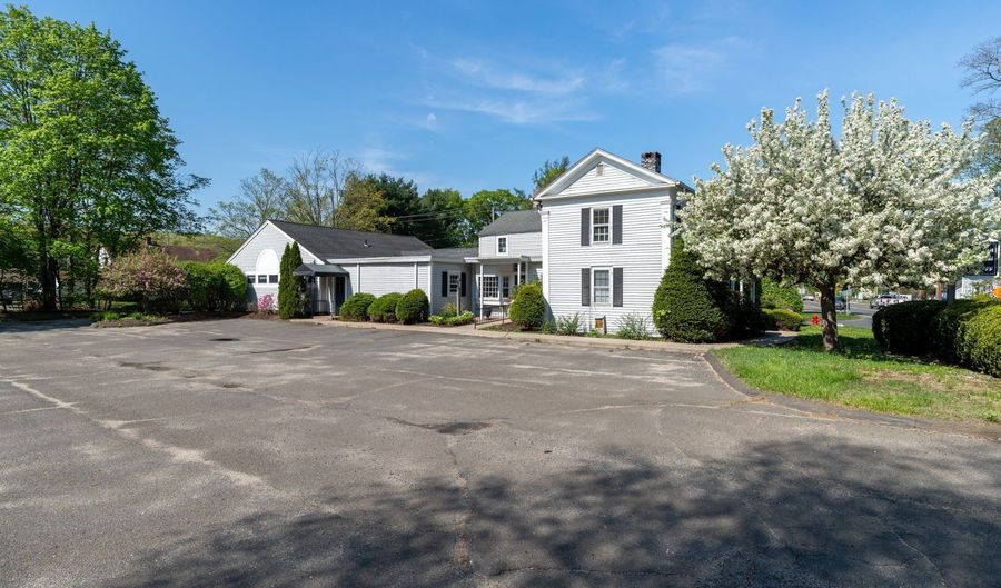 141 Dowd Ave, Canton, CT 06019 - 0 Beds, 4 Bath