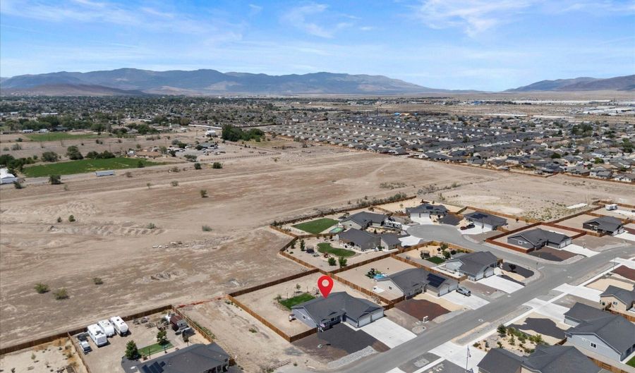 1342 Nevada Pacific Blvd, Fernley, NV 89408 - 4 Beds, 2 Bath