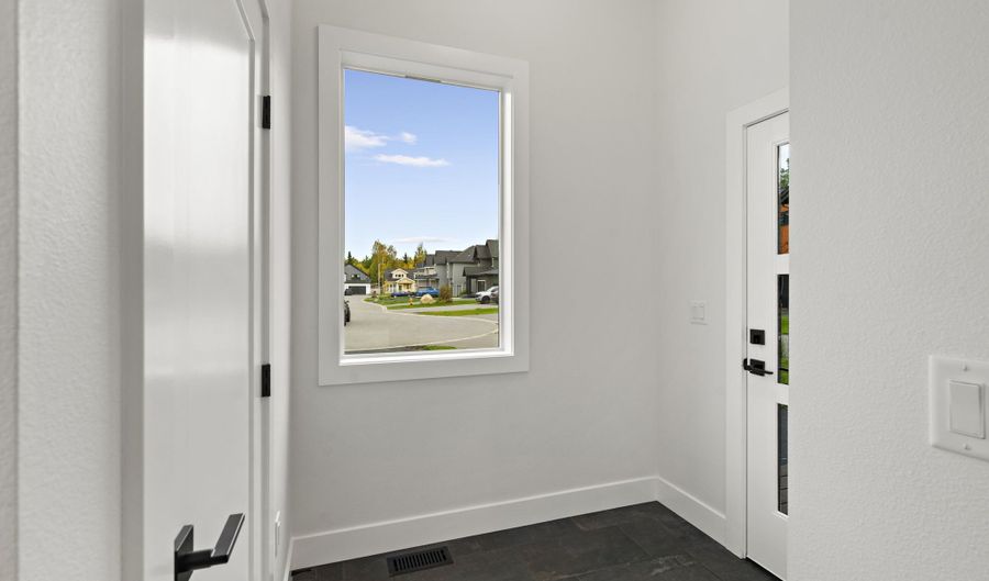 9191 Chapelle Cir, Anchorage, AK 99518 - 3 Beds, 3 Bath