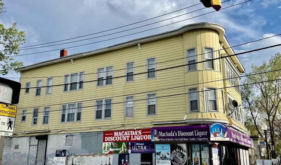1368-1370 E Main St, Bridgeport, CT 06608 - 0 Beds, 4 Bath