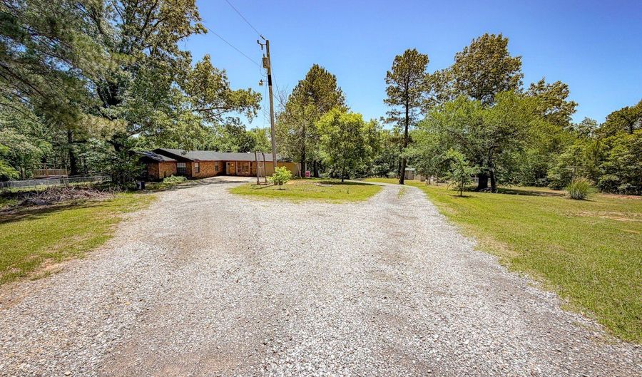 2140 W Boggy Depot, Atoka, OK 74525 - 3 Beds, 2 Bath