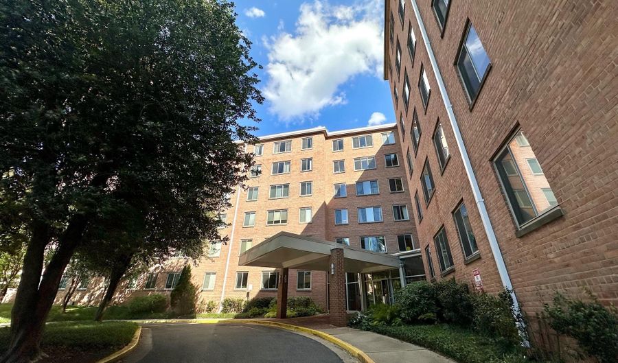 3000 SPOUT RUN Pkwy D404, Arlington, VA 22201 - 1 Beds, 1 Bath