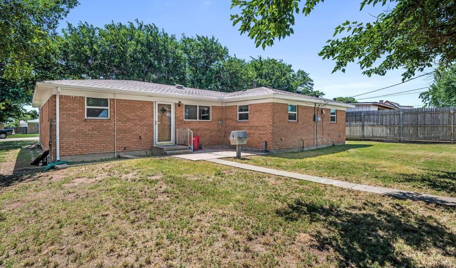 7613 SOMBRERO Dr, Amarillo, TX 79108 - 3 Beds, 2 Bath