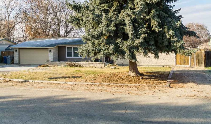 25 N Jefferson St, Nampa, ID 83651 - 3 Beds, 2 Bath