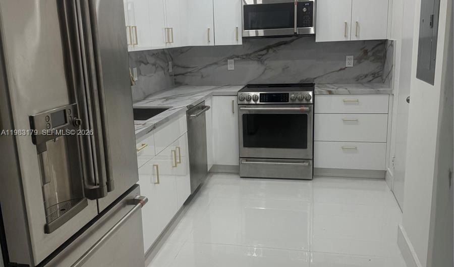 10185 Collins Ave 606, Bal Harbour, FL 33154 - 1 Beds, 1 Bath