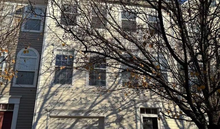 21764 GOOSE CROSS Ter, Ashburn, VA 20147 - 3 Beds, 3 Bath