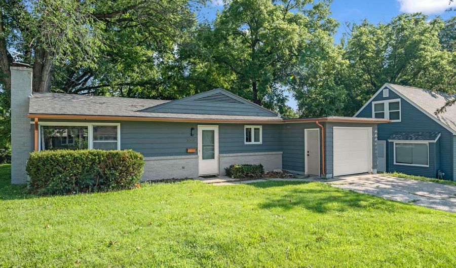 3017 Lincoln Way, Ames, IA 50014 - 3 Beds, 1 Bath