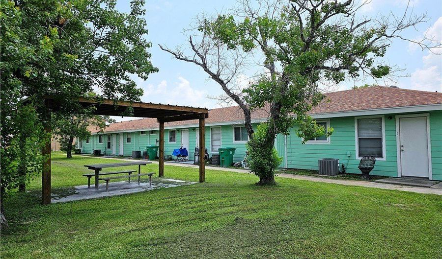 160 N 13th St, Aransas Pass, TX 78336 - 0 Beds, 0 Bath