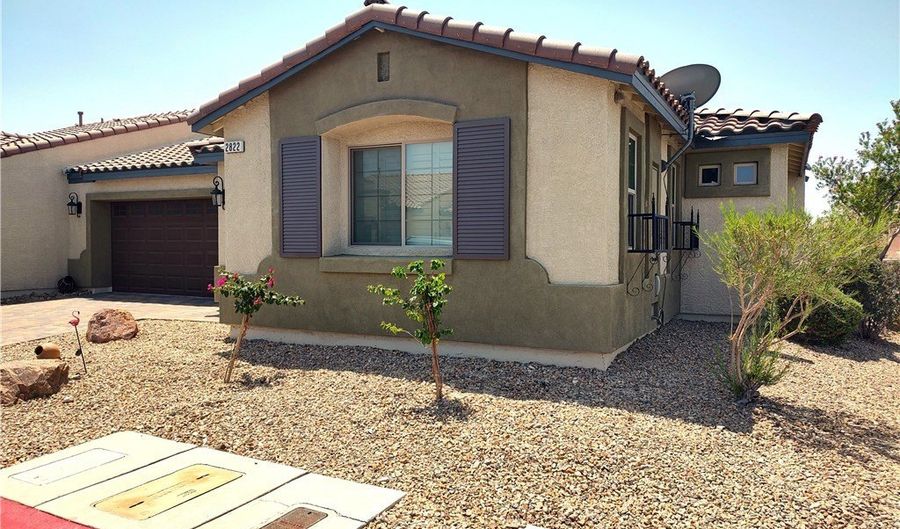 2822 Chetco River St, Laughlin, NV 89029 - 3 Beds, 2 Bath