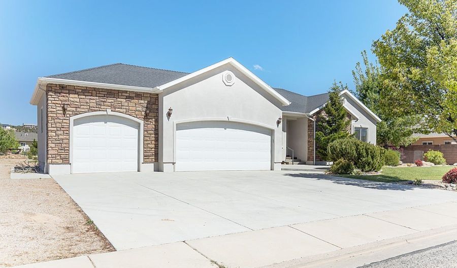 1073 S 4425 W, Cedar City, UT 84720 - 6 Beds, 4 Bath