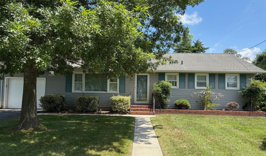 404 HARRINGTON Ave, Harrington, DE 19952 - 3 Beds, 1 Bath