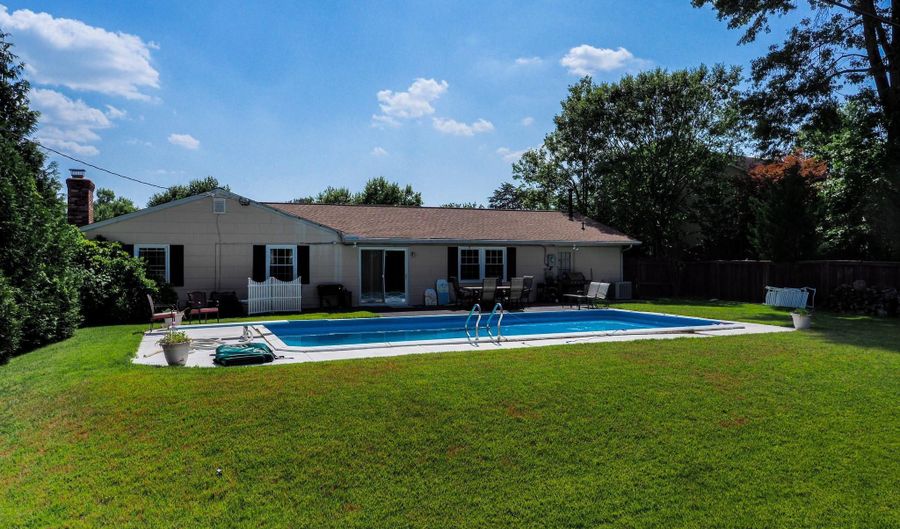 12008 ROCKLEDGE Dr, Bowie, MD 20715 - 3 Beds, 2 Bath