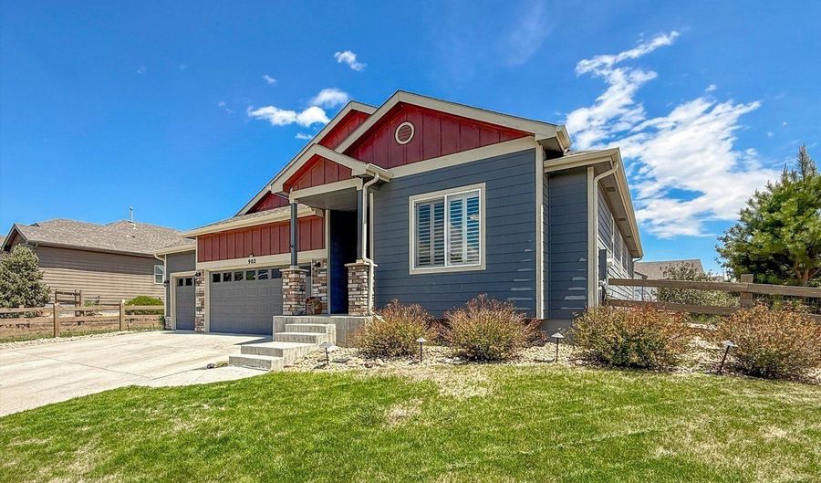 902 Canyonlands St, Berthoud, CO 80513 - 6 Beds, 3 Bath