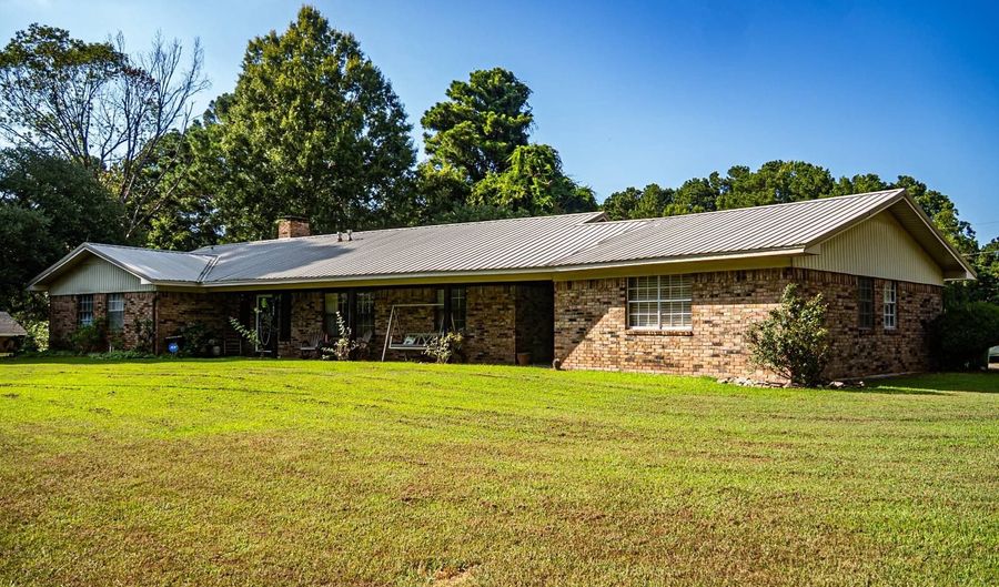 1470 BRIARWOOD St, Ashdown, AR 71822 - 4 Beds, 2 Bath