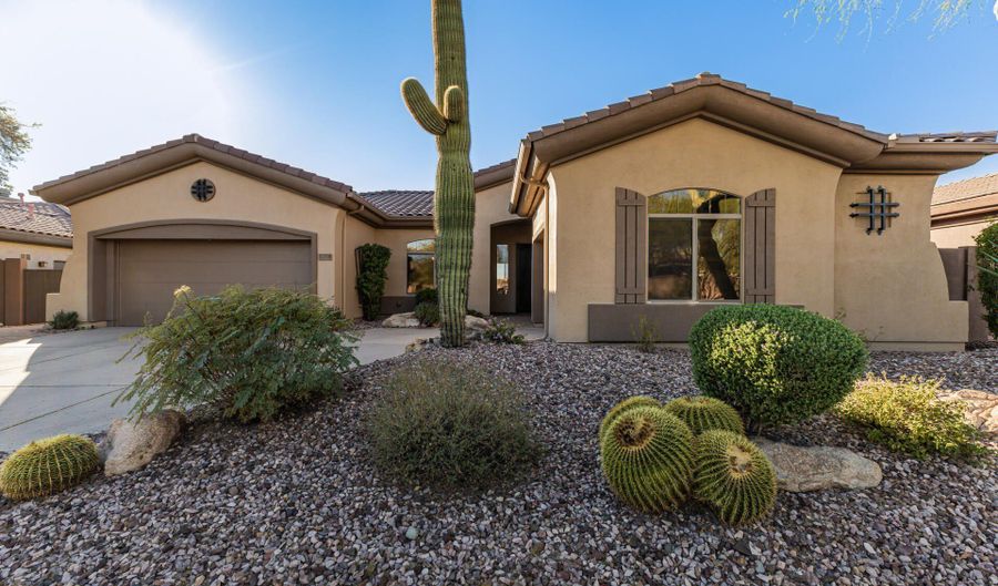 42008 N ANTHEM SPRINGS Rd, Anthem, AZ 85086 - 2 Beds, 3 Bath