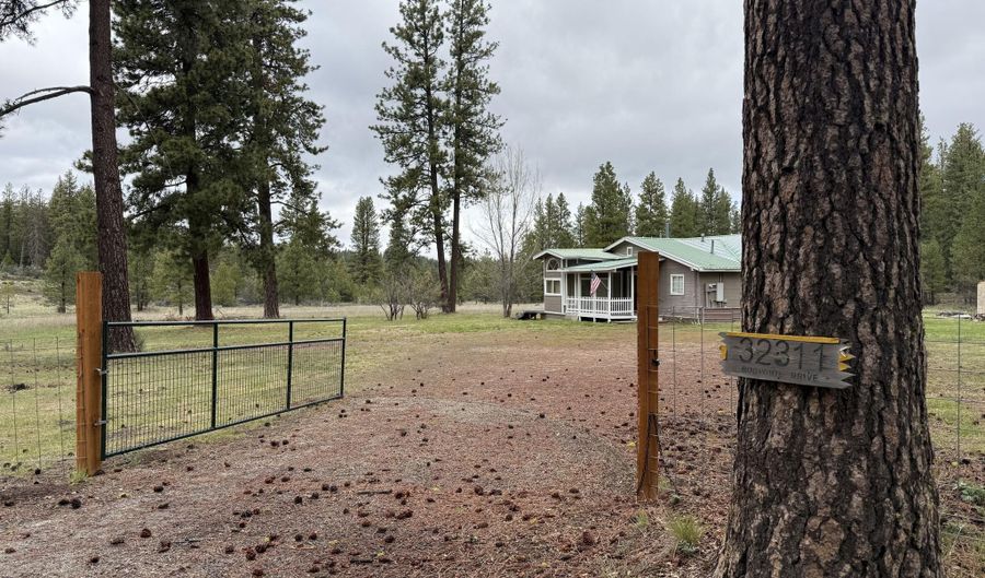32311 Bobwhite Dr, Bonanza, OR 97623 - 2 Beds, 2 Bath