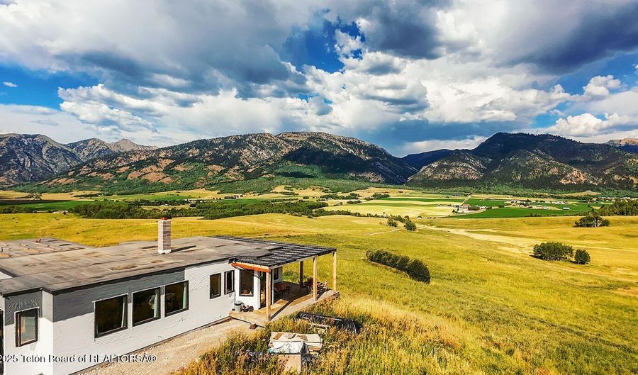 2850 COUNTY ROAD 123, Bedford, WY 83112 - 2 Beds, 1 Bath