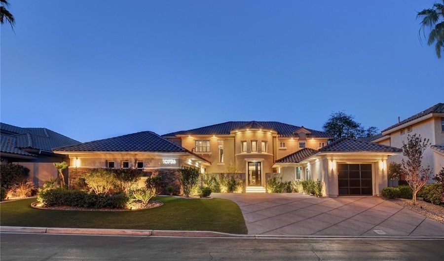 10736 Penhurst Way, Las Vegas, NV 89135 - 6 Beds, 6 Bath