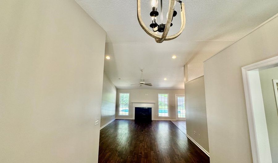124 Rivervale Dr, Bainbridge, GA 39817 - 3 Beds, 2 Bath