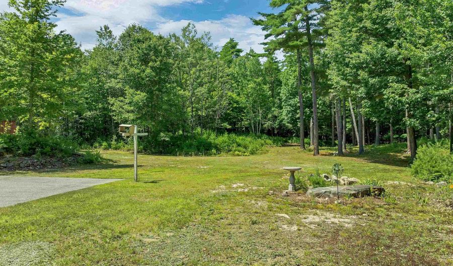 495 Halls Hill Rd, Alton, NH 03809 - 3 Beds, 3 Bath