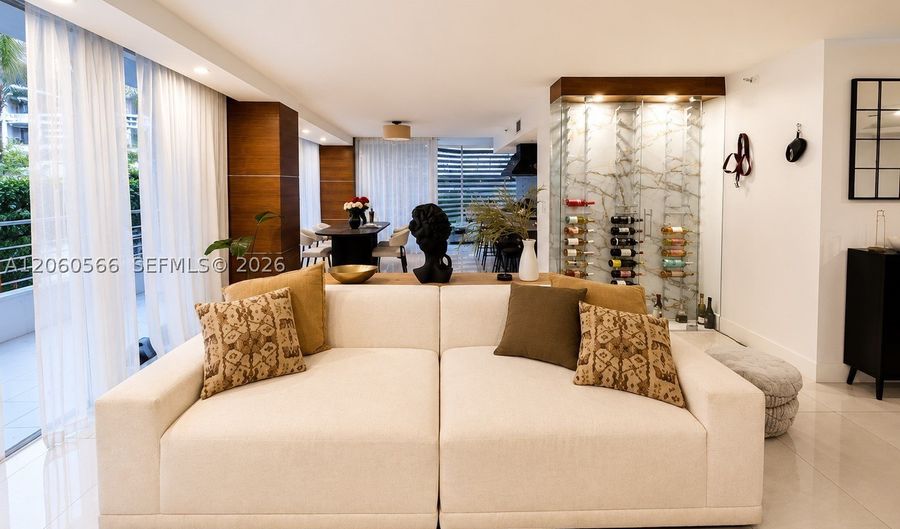 19195 NE 36th Ct 205, Aventura, FL 33180 - 2 Beds, 2 Bath