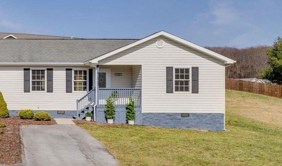 14245 Lariat Loop, Abingdon, VA 24210 - 3 Beds, 2 Bath