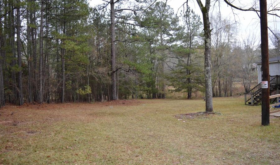 1613 Lakeshore Rd, Camden, SC 29020 - 3 Beds, 2 Bath