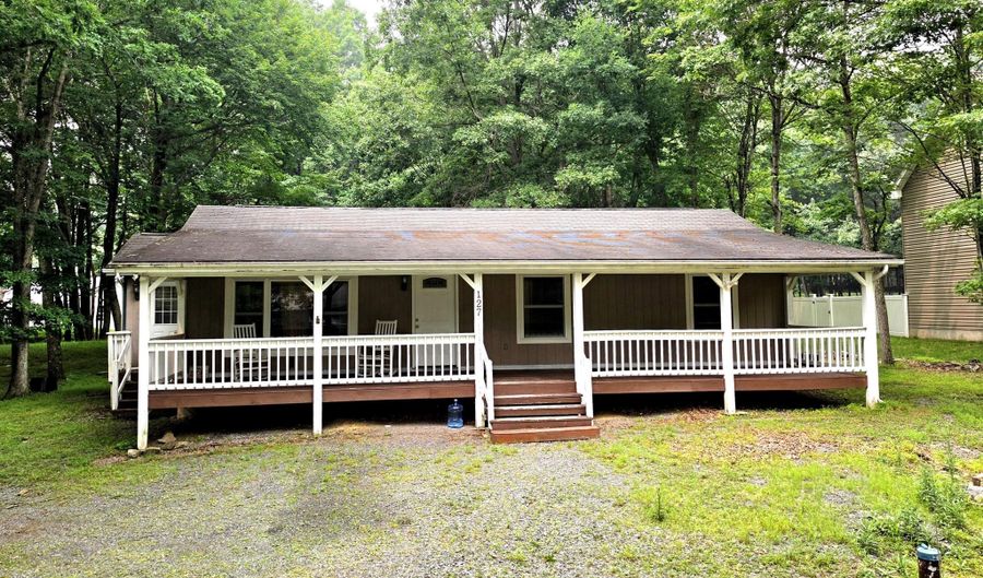 127 Vista Dr, Albrightsville, PA 18210 - 3 Beds, 1 Bath