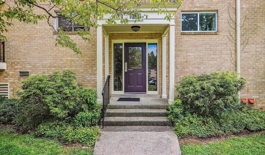 10631 MONTROSE Ave #M-202, Bethesda, MD 20814 - 3 Beds, 2 Bath