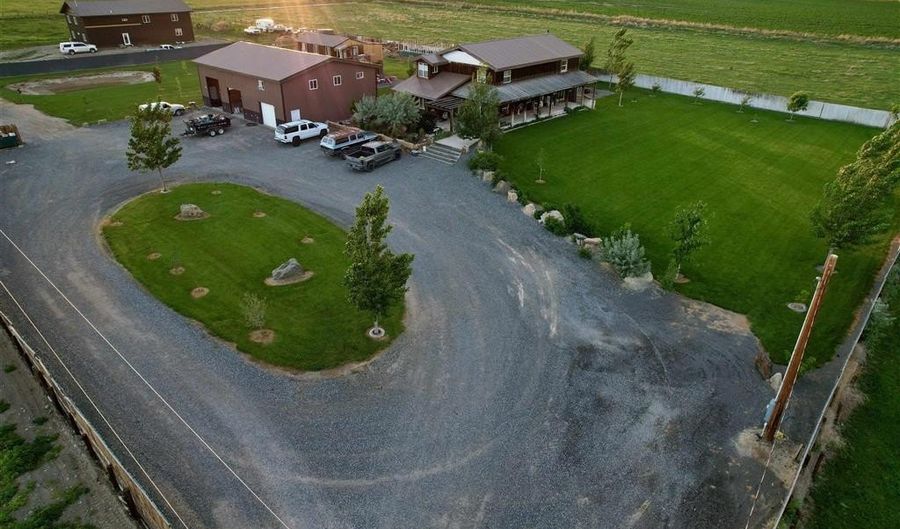 307 W Platte, Byron, WY 82412 - 4 Beds, 2 Bath